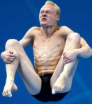 le-russe-ilya-zakharov-devient-champion-olympique-de-plongeon-a-3-metres-a-londres_74070_w460.jpg